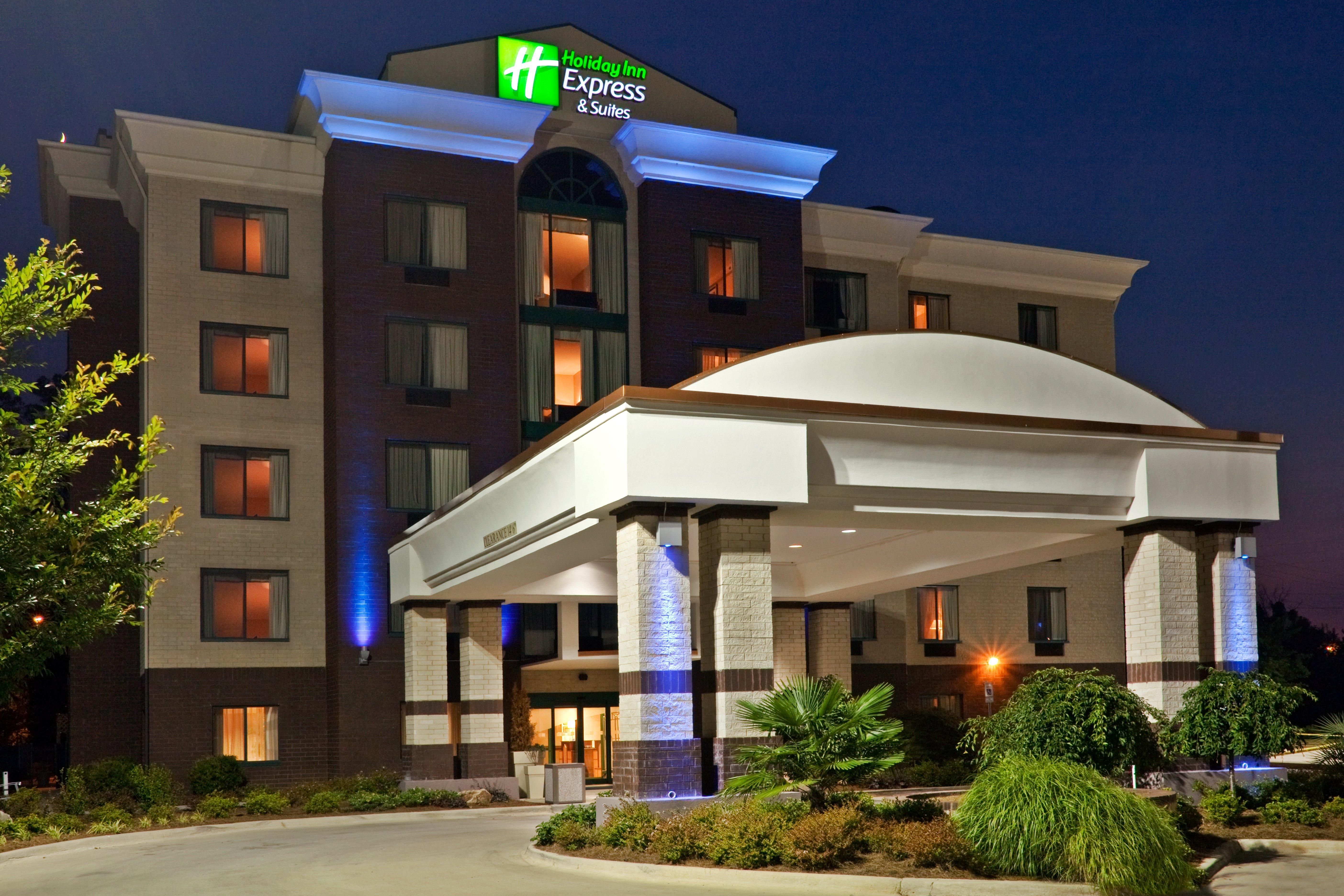 Holiday Inn Express Hotel & Suites Birmingham - Inverness 280 By Ihg Exterior photo
