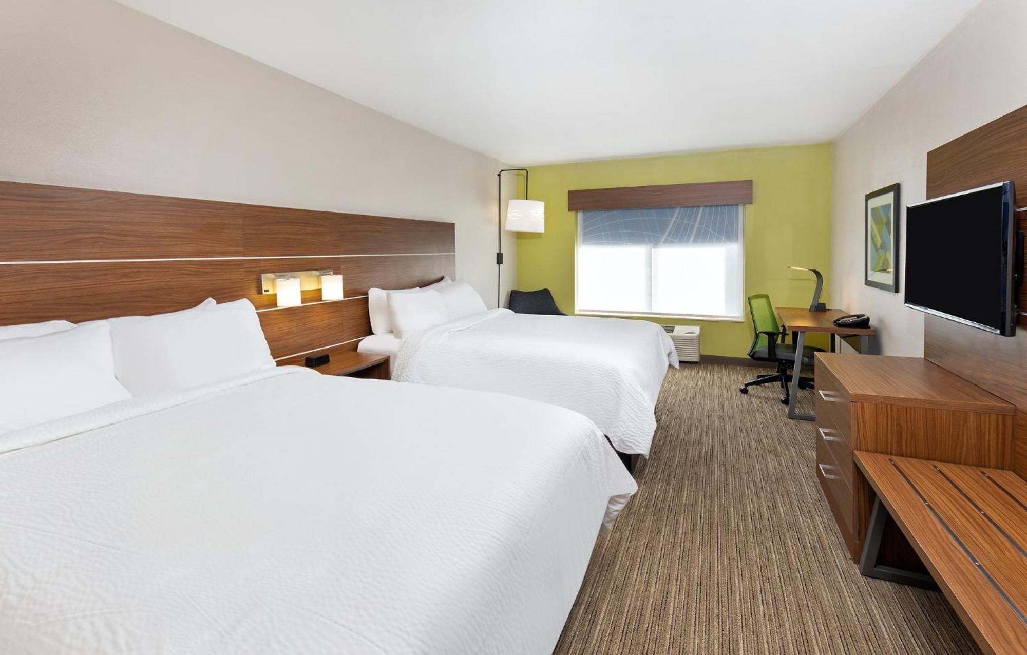 Holiday Inn Express Hotel & Suites Birmingham - Inverness 280 By Ihg Exterior photo